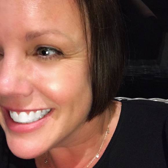 Meet your Posher, Cathy - Picture 1 of 1